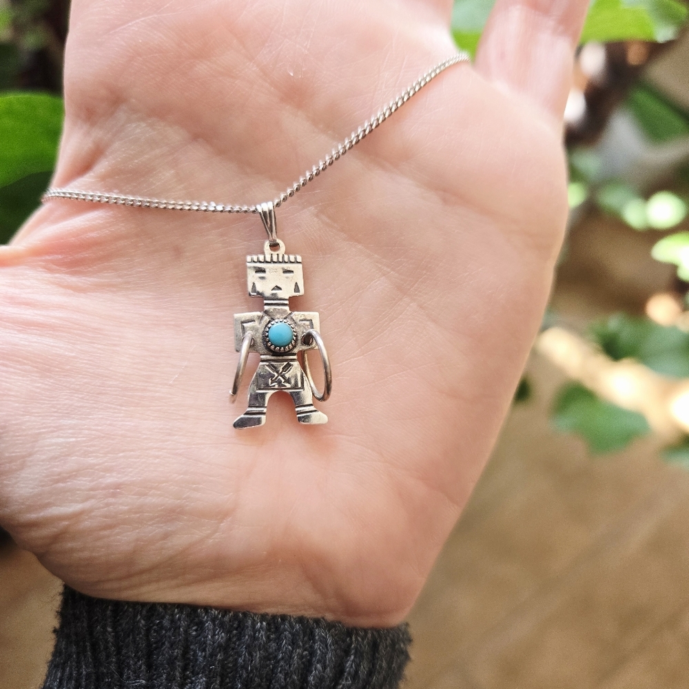 Vintage 925 Sterling Silver Navajo Native American Turquoise Tribal Man Necklace - Picture 8 of 15